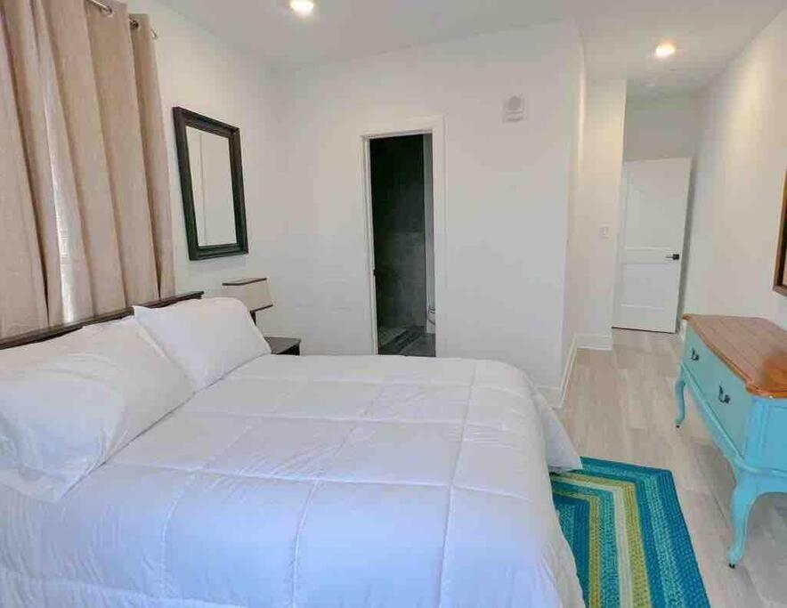Luxury Penthouse , Private Roofdeck & Amazing View Hébergement de vacances Washington