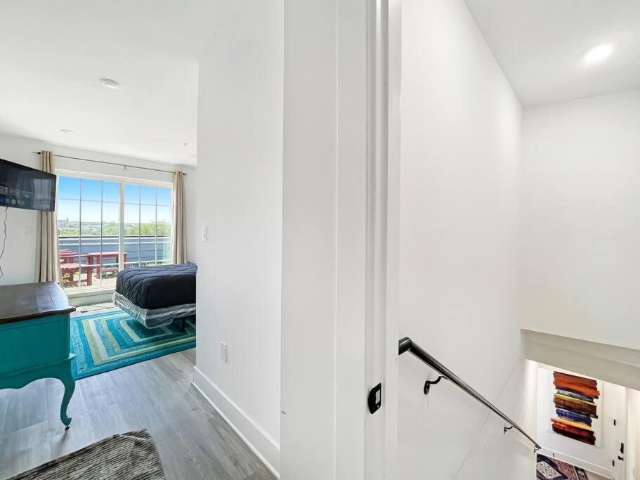 Luxury Penthouse , Private Roofdeck & Amazing View Hébergement de vacances Washington